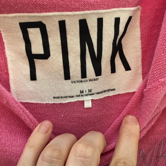 ❌❌SOLD❌❌Vintage VS Pink Pullover! Size M! - Picture 3 of 3